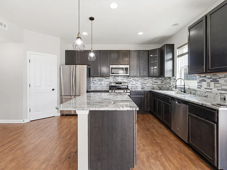 1319 Garden Terrace Ave — Photo 5