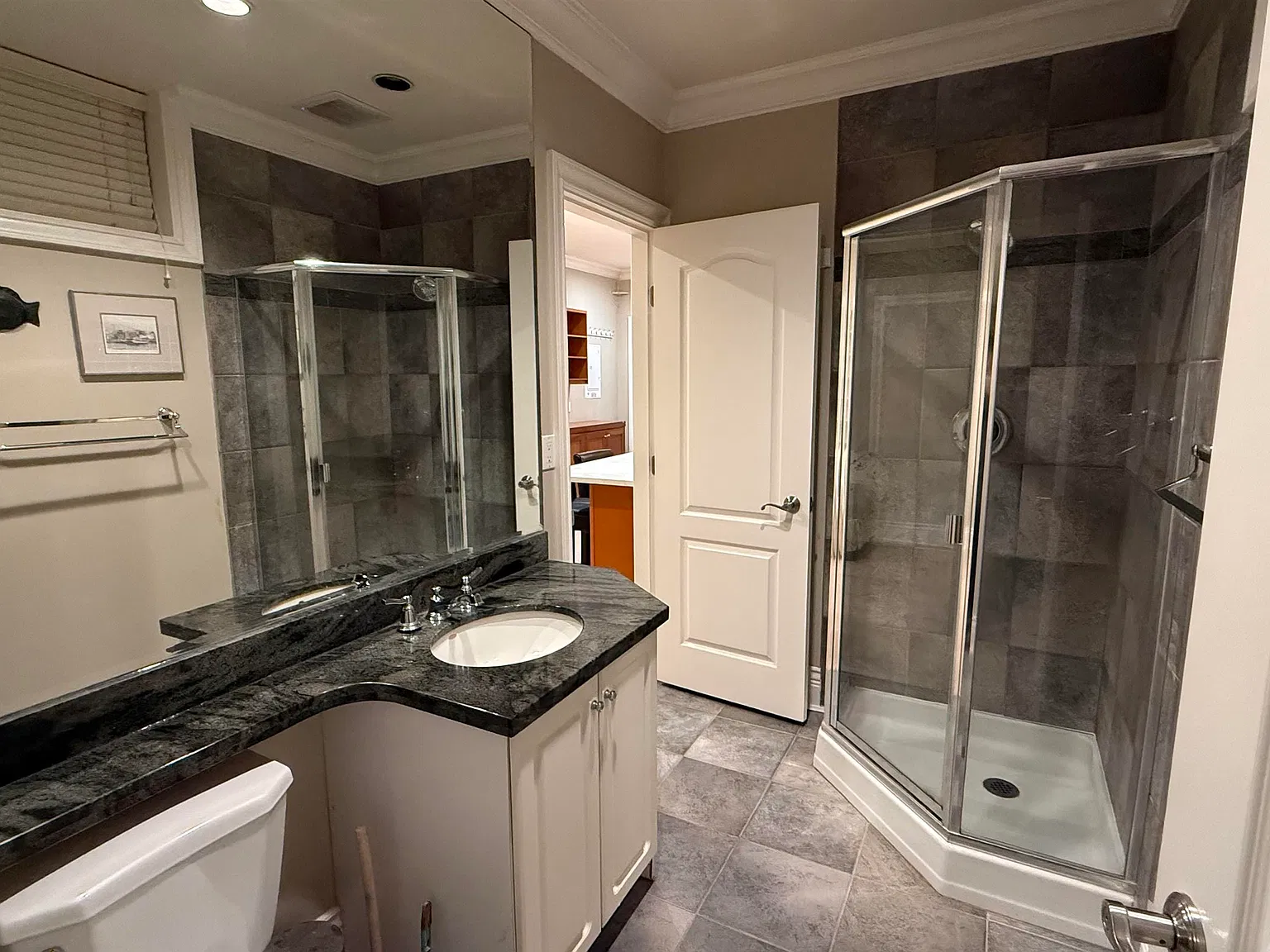 1 bed, 700 sqft, $1,550 — Photo 4