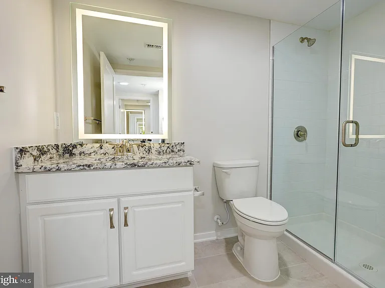 19520 Village Walk Dr #3-105 — Photo 11