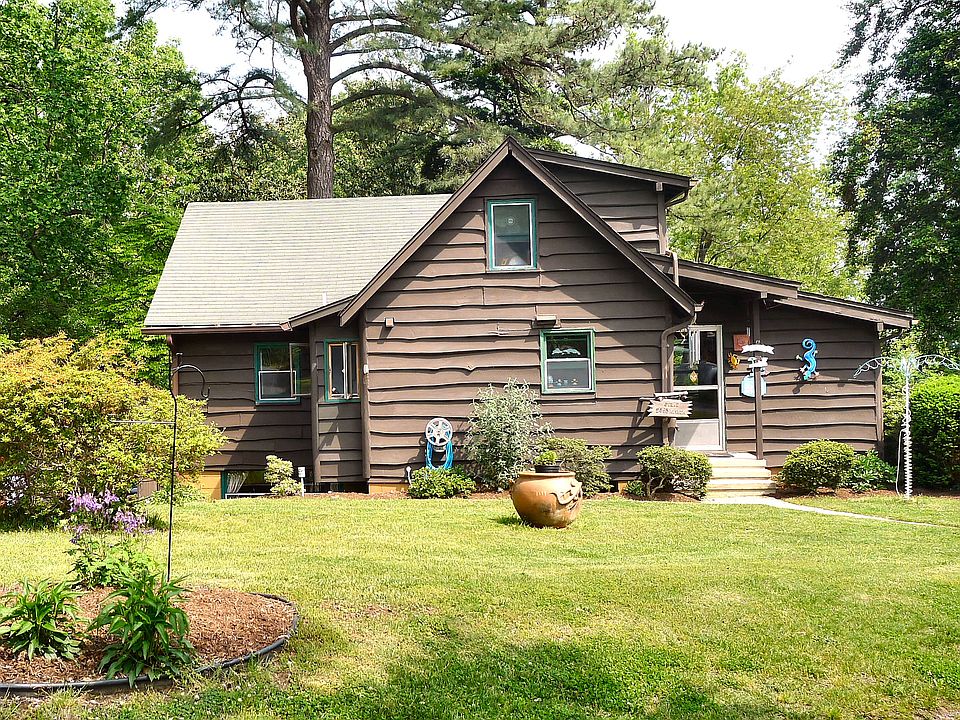 Cliffs house side view