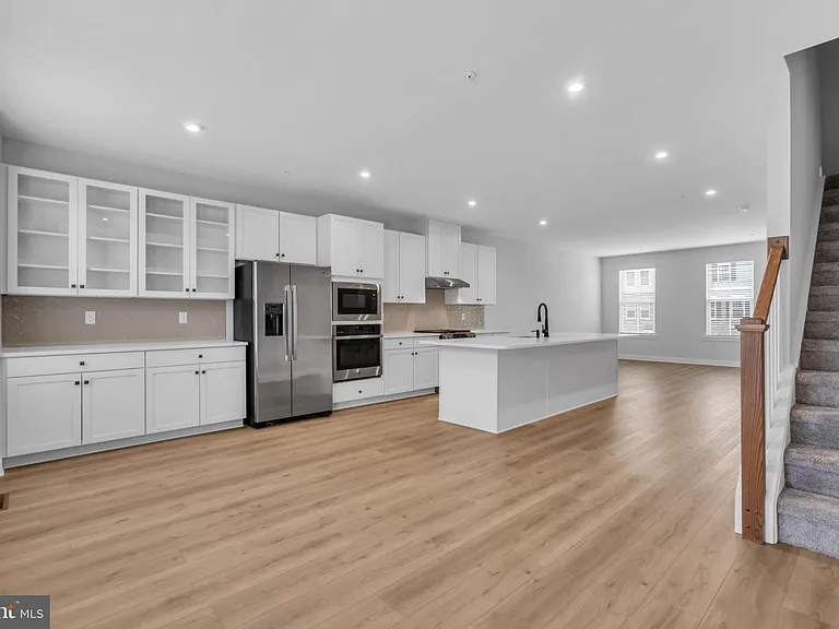 9 Foxwood Dr — Photo 13