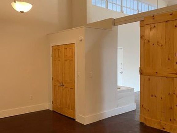 2nd image of 601 N Alamo St #103