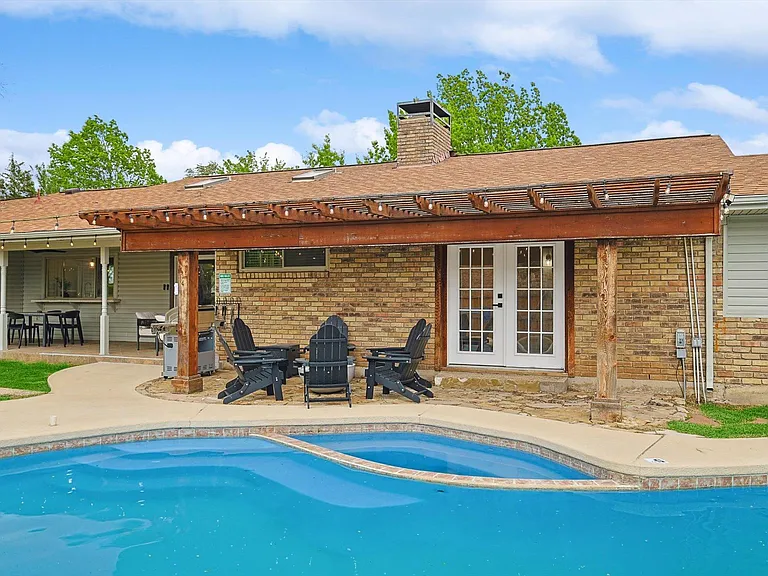 1208 Mayleaf Dr — Photo 34