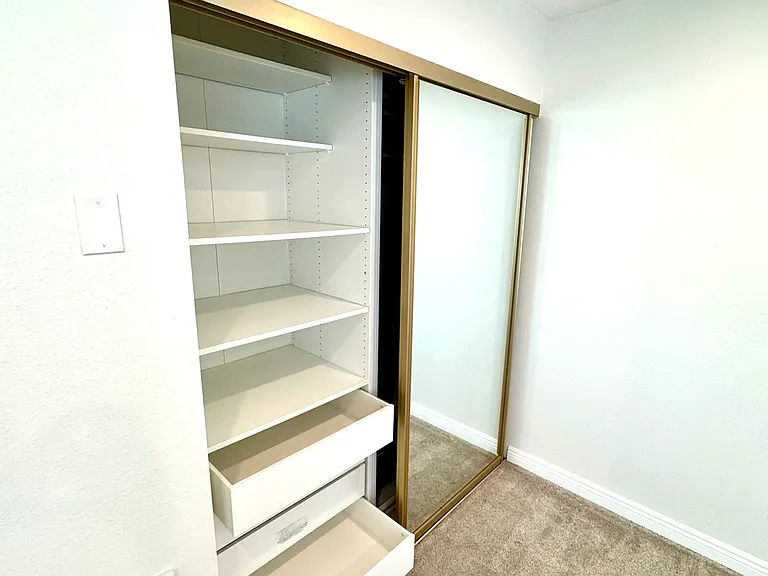 Wardrobe, secondary bedroom