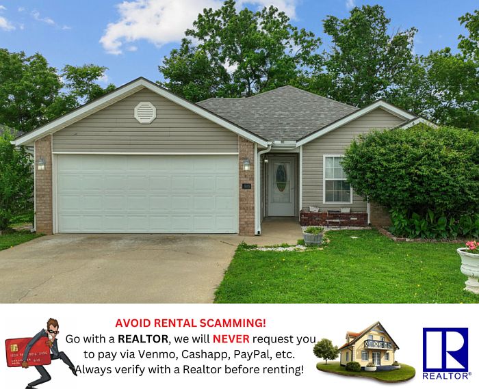 1st image of 905 SW Arrowhead Dr