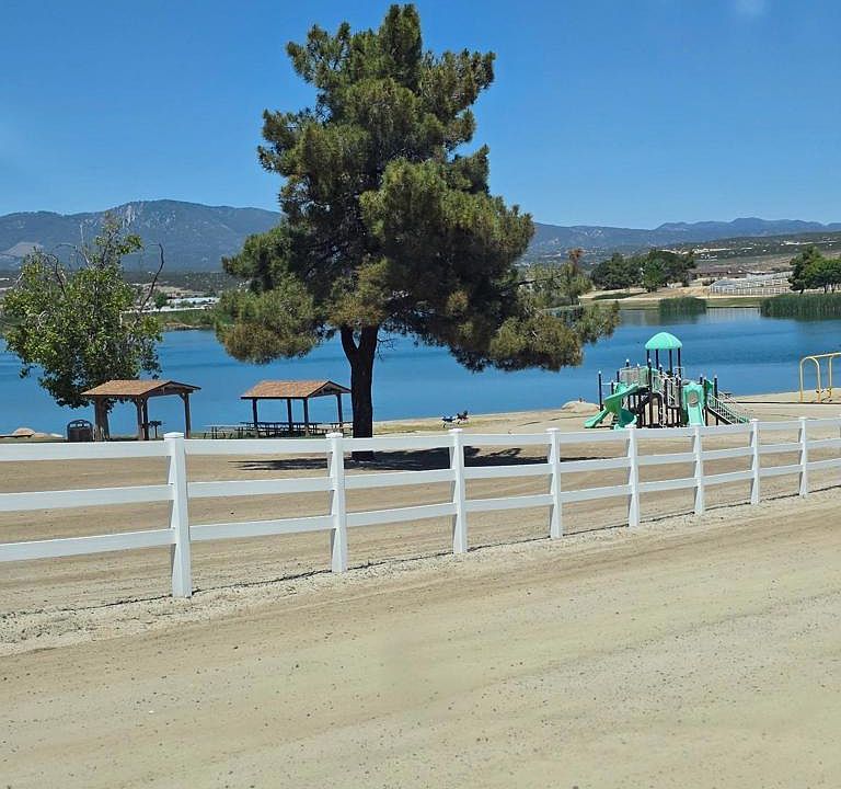 1st image of 789 Crazy Horse Canyon Dr