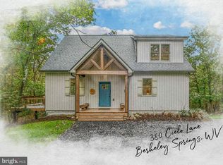 380 Cielo Ln, Berkeley Springs, WV 25411