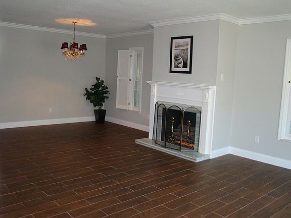Formal Dining