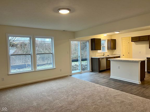 5th image of 2345 N Liberty Lakes Dr