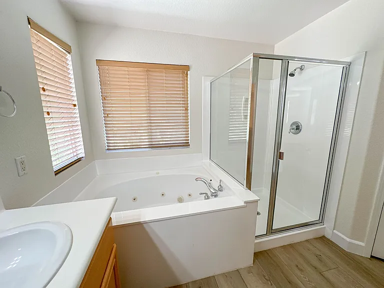 27712 Mahogany Row — Photo 19