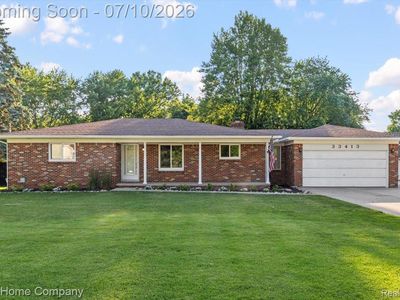 33413 Louise Ave, Clinton Township, MI, 48035