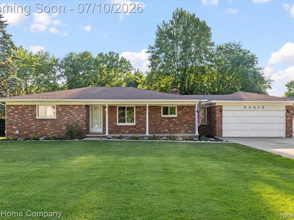 33413 Louise Ave, Clinton Township, MI 48035