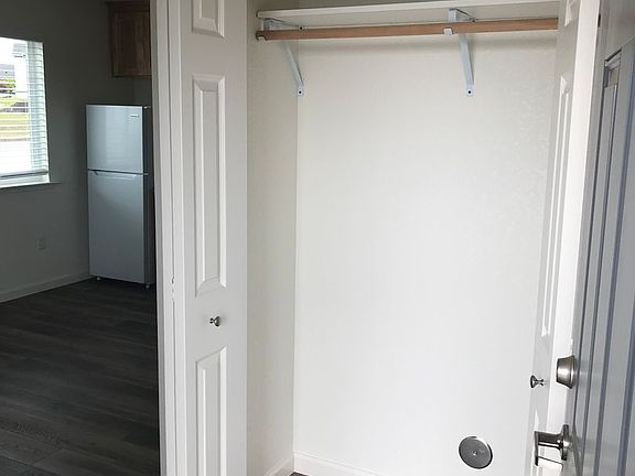 5th image of 1975 Sagewood Way #151-159
