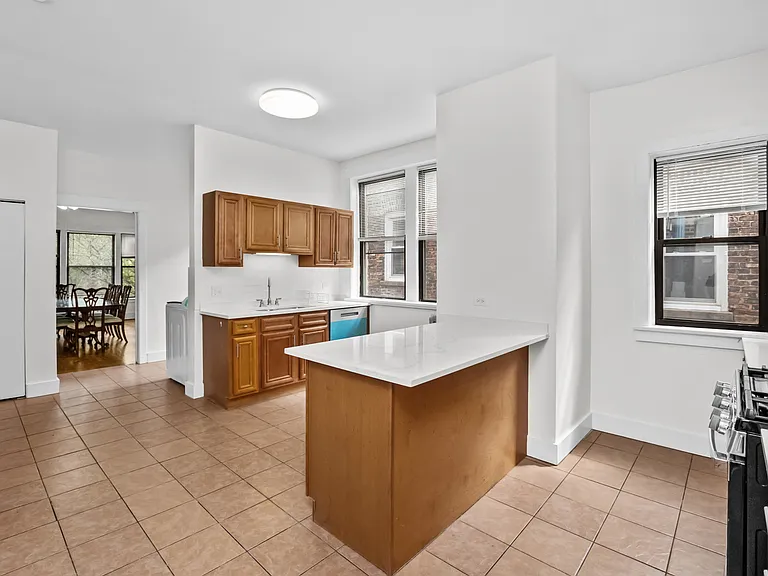 1347 E Hyde Park Blvd #3 — Photo 12