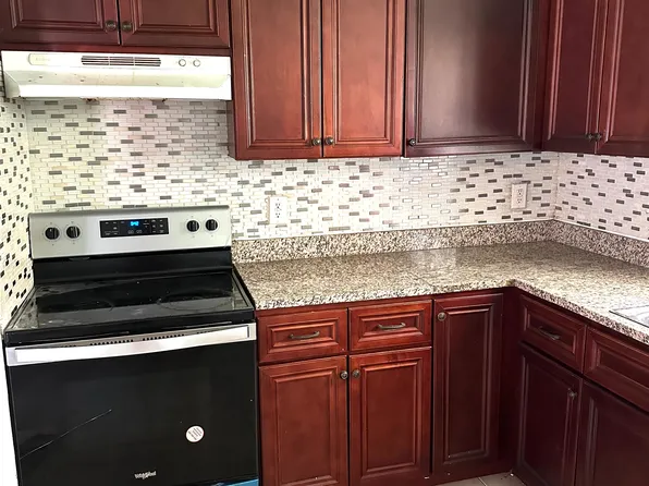 620 Grantland Dr, Raleigh, NC 27610