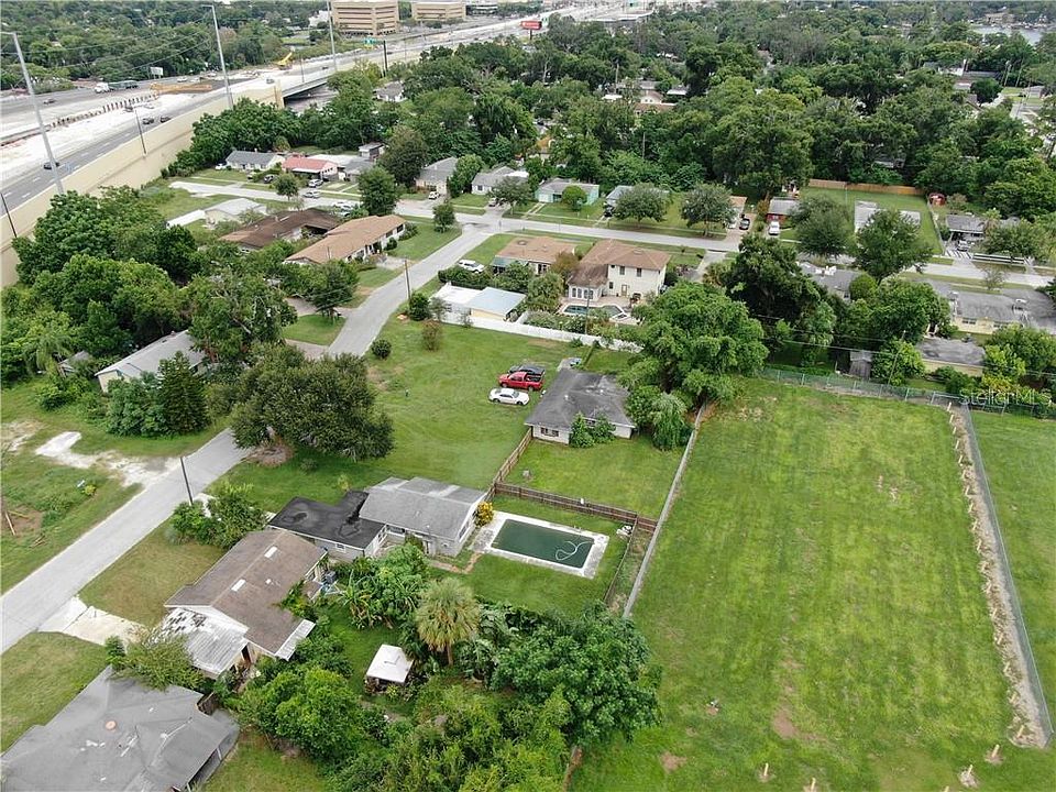 1st image of 300 Granada Dr