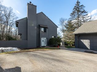 160 Conestoga Way, Glastonbury, CT 06033