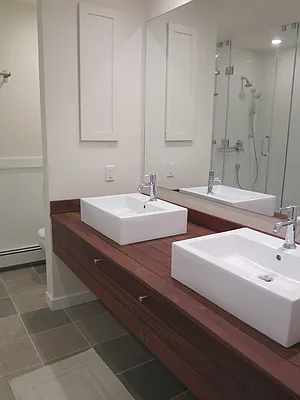 Sold by JRGOMES PROPERTIES LLC | media 26