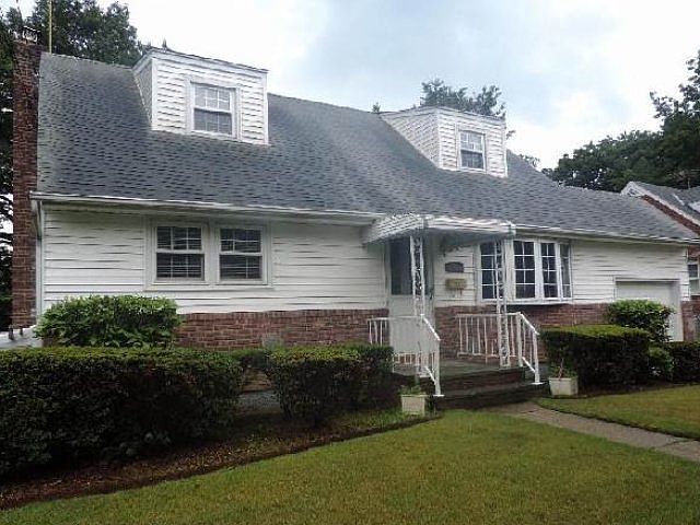 1st image of 2604 Falcon St