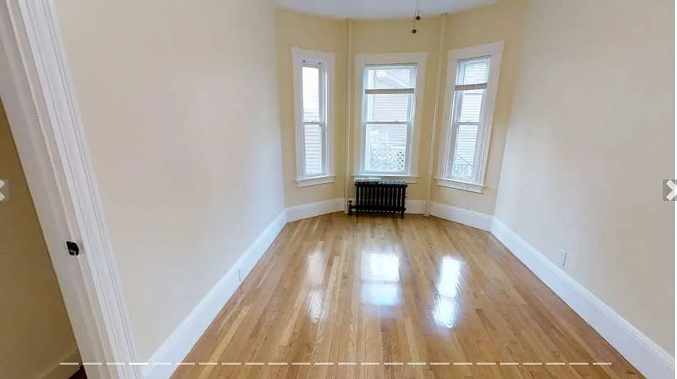 4 bed, $4,700 — Photo 4
