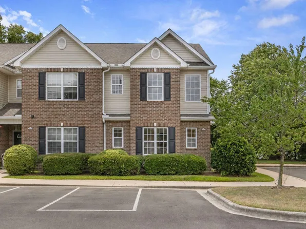 352 E Willhaven Dr, Fuquay Varina, NC 27526