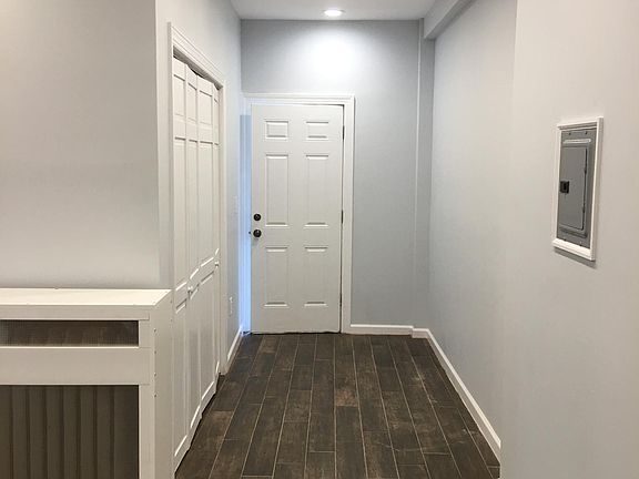 4th image of 451 Saint Pauls Ave
