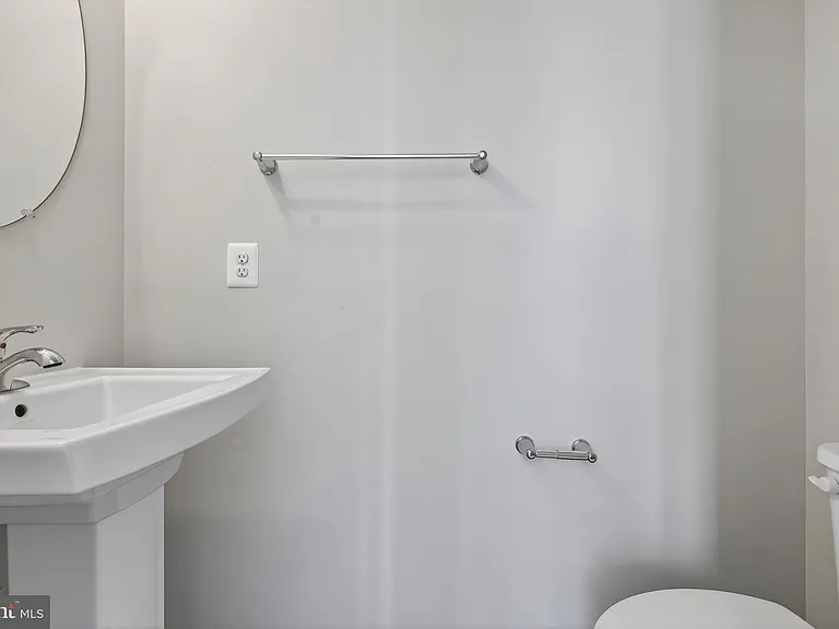 1023 Flester Ln — Photo 16