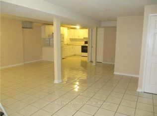 33 Kingsplate Cres, Toronto, ON M9W 6X5