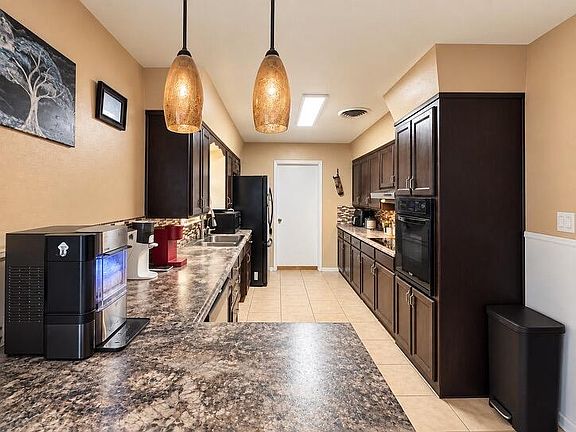 4th image of 3307 Cimmaron Ave