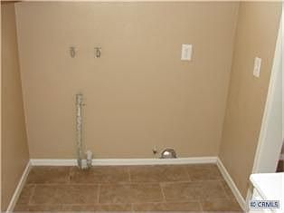 5th image of 1137 S Olive St