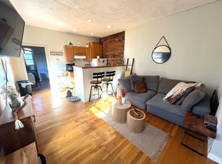 22 Battery St APT 4, Boston, MA 02109