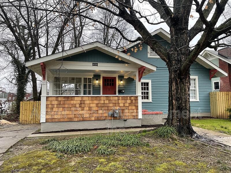 1st image of 2722 E 5th Ave