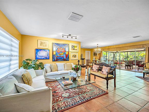 4th image of 8701 SW 87th Ct