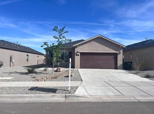 167 Prism Ave SW, Rio Rancho, NM 87124