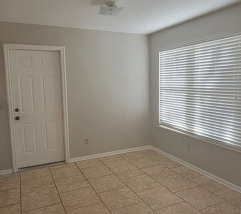 3rd image of 3128 NW 18th St