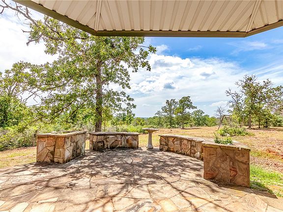 3rd image of 1004 22 Hills Rd