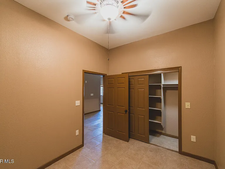 326 Coates Dr #B — Photo 12
