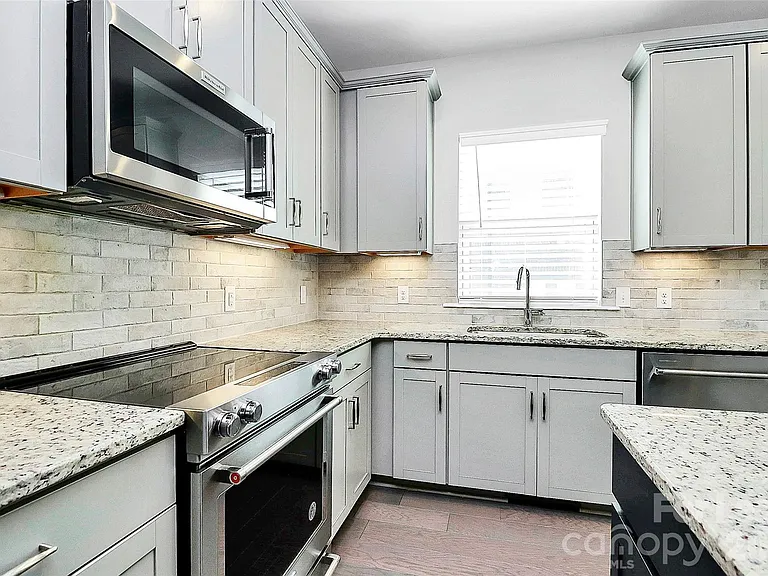 3726 Sky Haven Dr — Photo 15
