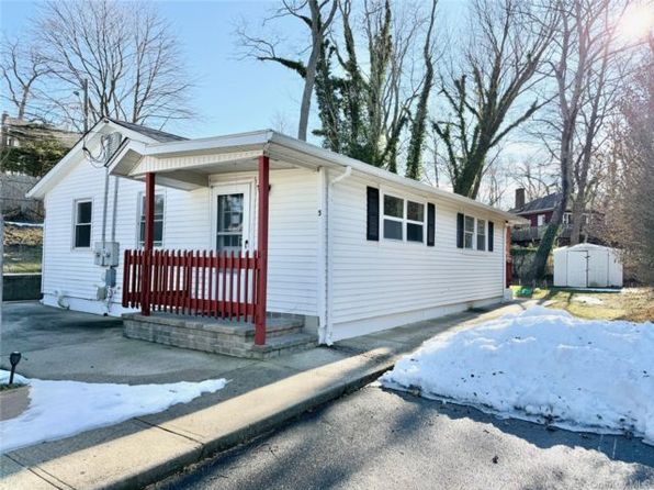 188 Hallock Landing Rd