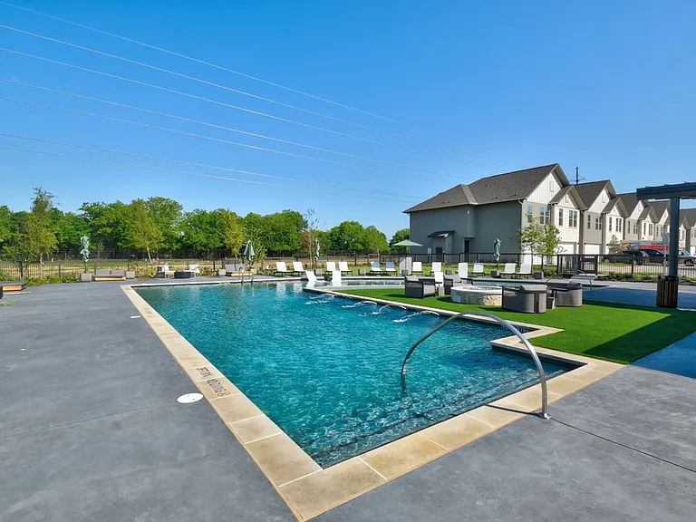 The Palo Townhomes
