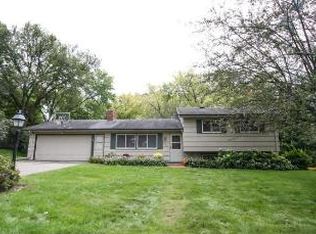 16619 Temple Dr N, Minnetonka, MN 55345