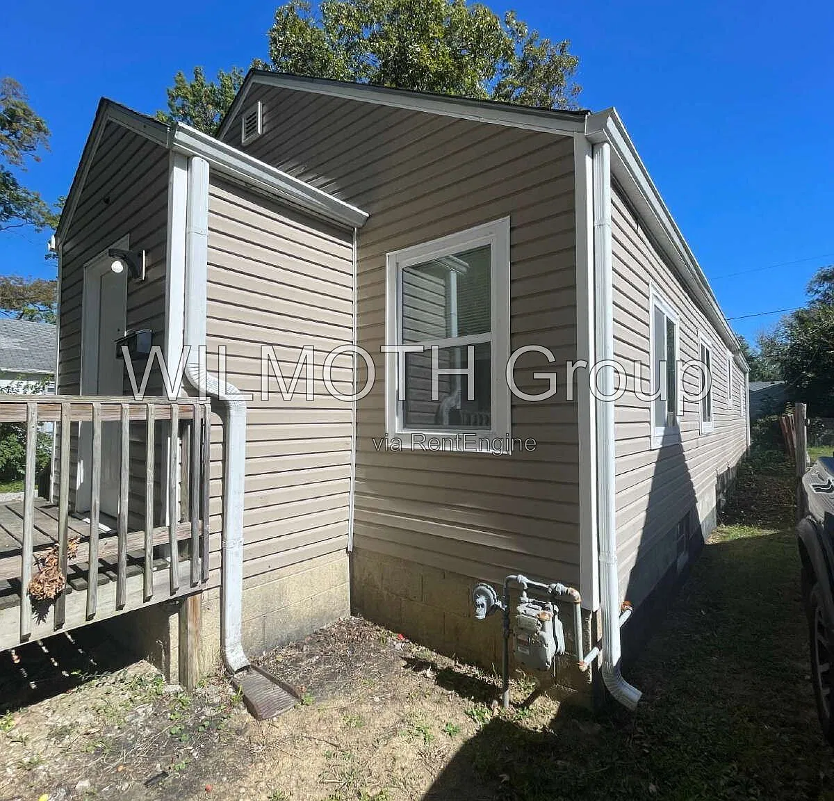 3 bed, 1.0 bath, 1241 sqft, $1,195 — Photo 2