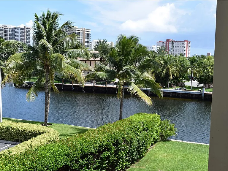 301 Golden Isles Dr #302 — Photo 23
