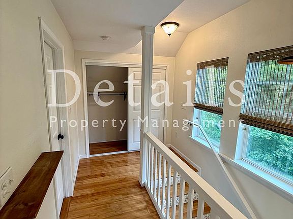 2nd image of 15373 NE Petterson Rd
