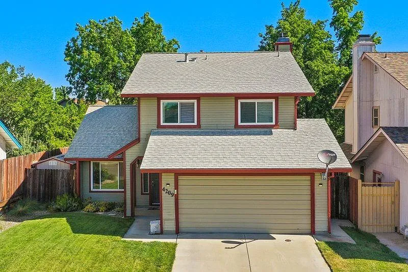 4209 Abigail Ct photo 1