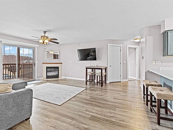 3rd image of 617 Kimberlite St