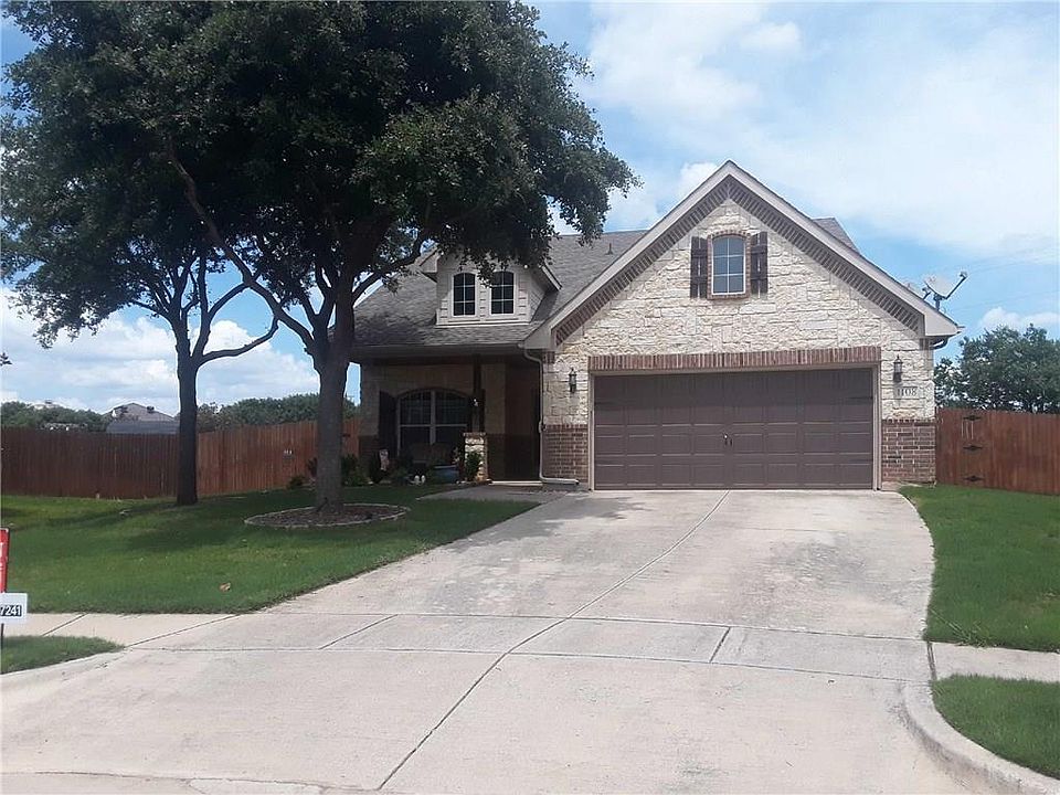 1st image of 1108 Harwood Ct