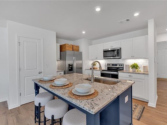 7th image of this home