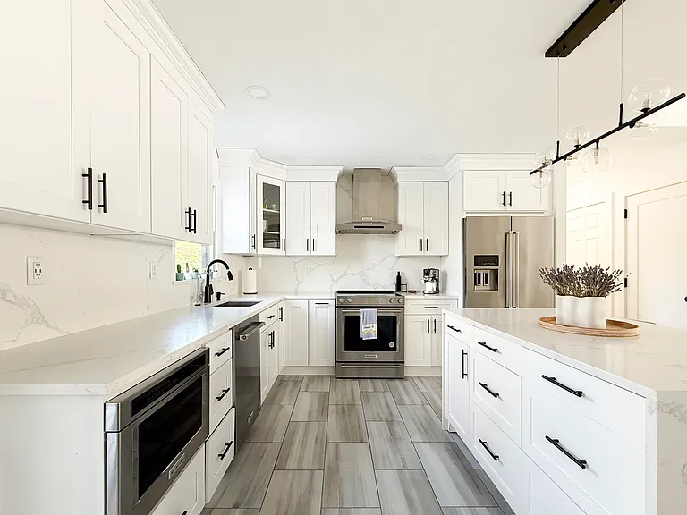121 Ponquogue Ave #C — Photo 8