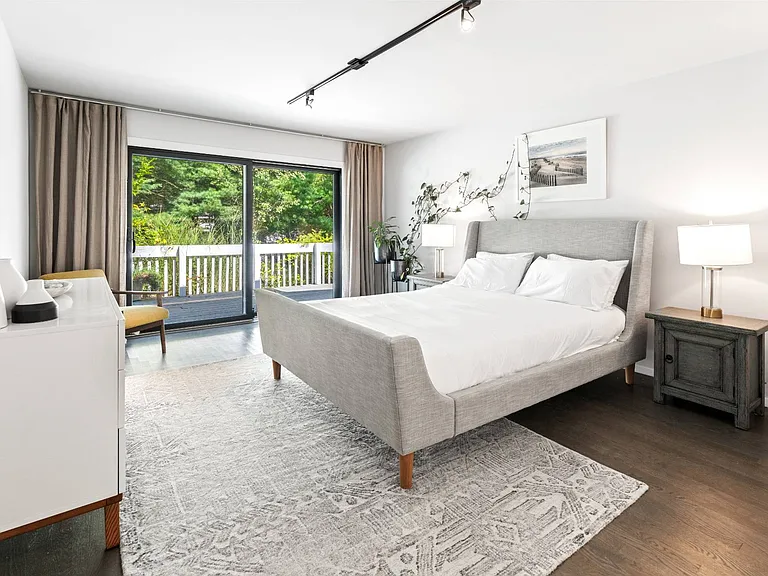 2 Skyes Neck Ct — Photo 12